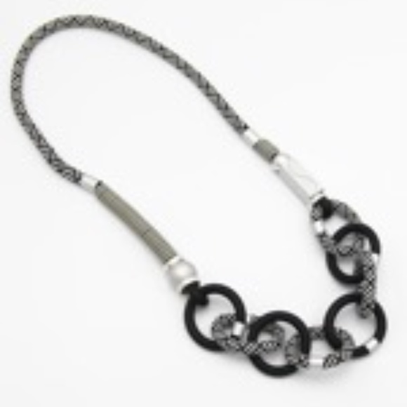 Rubber links Long Rope Statement Necklace Set - Picture 2 of 2